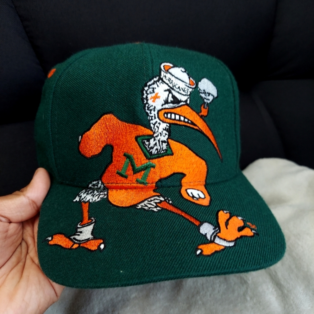 Miami Hurricanes HAT CAP by Signatures Snapback BIG LOGO 1990s NCAA